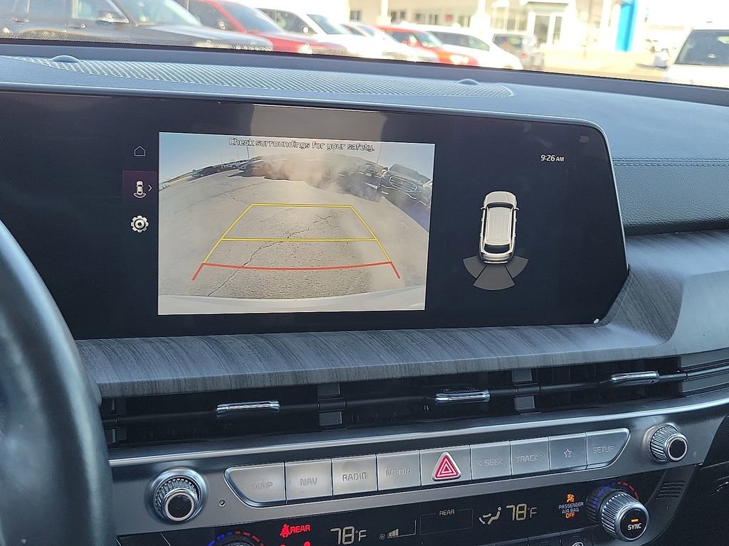 Used 2024 Kia Telluride EX w/ EX Captain's Chair Package image 17