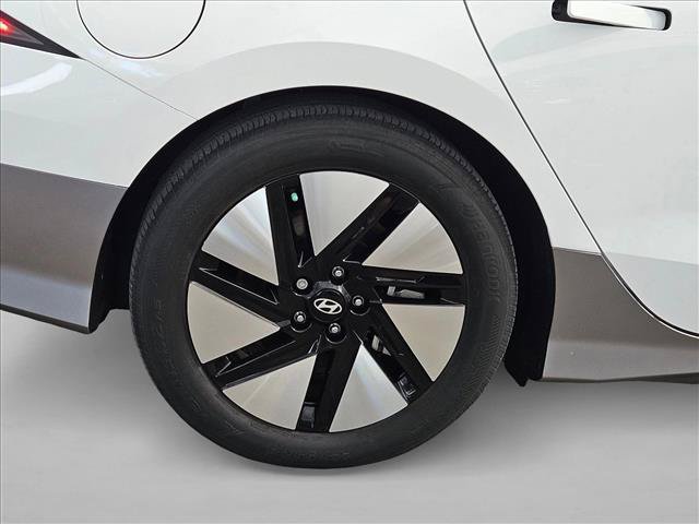 Used 2024 Hyundai Ioniq 6 SE RWD image 19