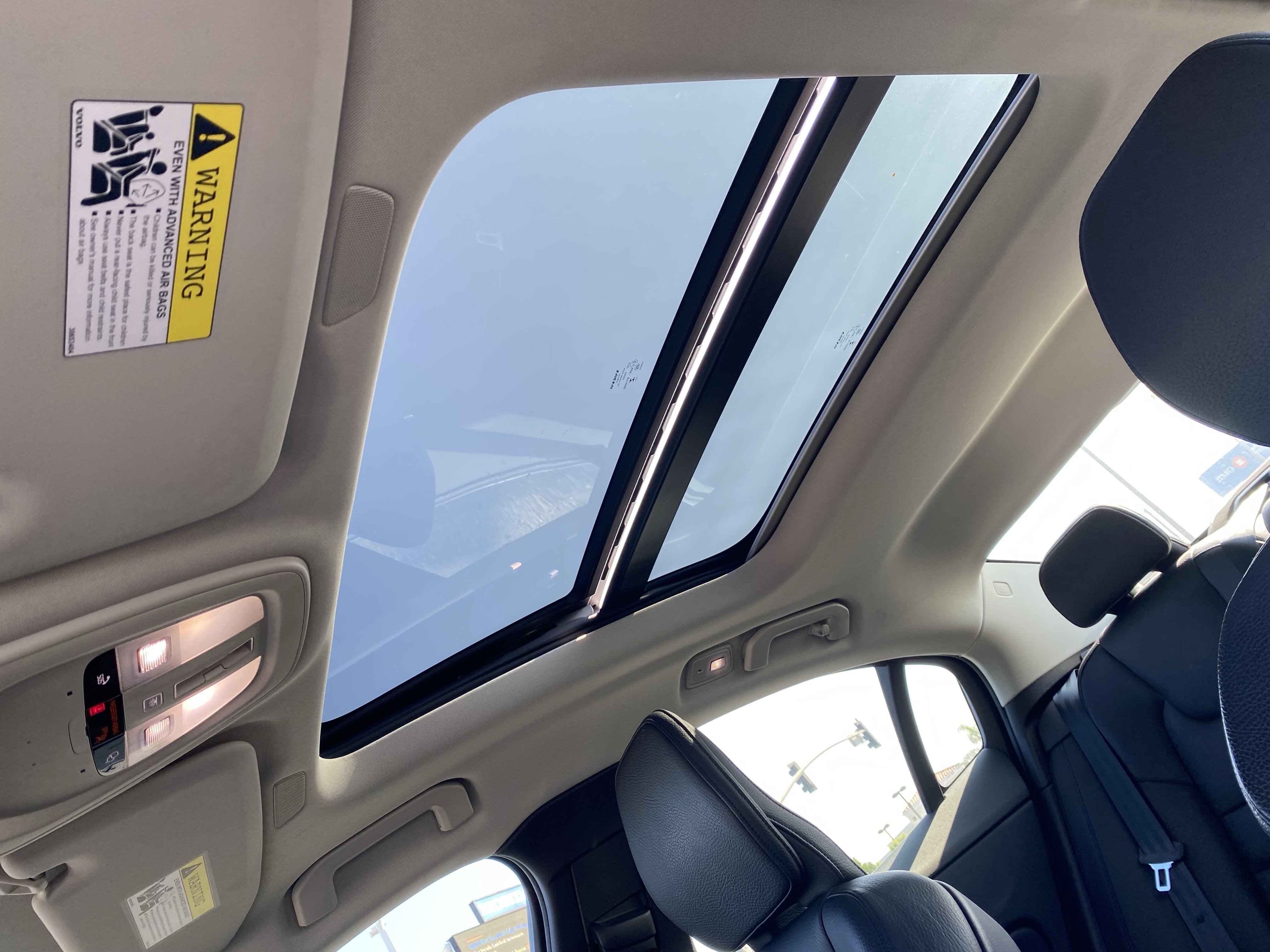 Used 2024 Volvo S60 B5 Plus image 29