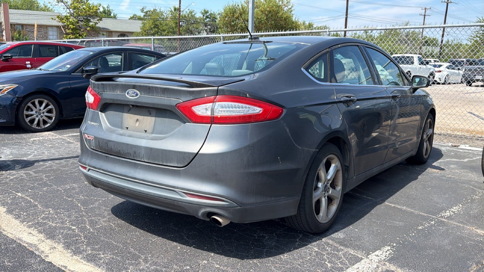 Used 2016 Ford Fusion S w/ Equipment Group 101A FWD image 2