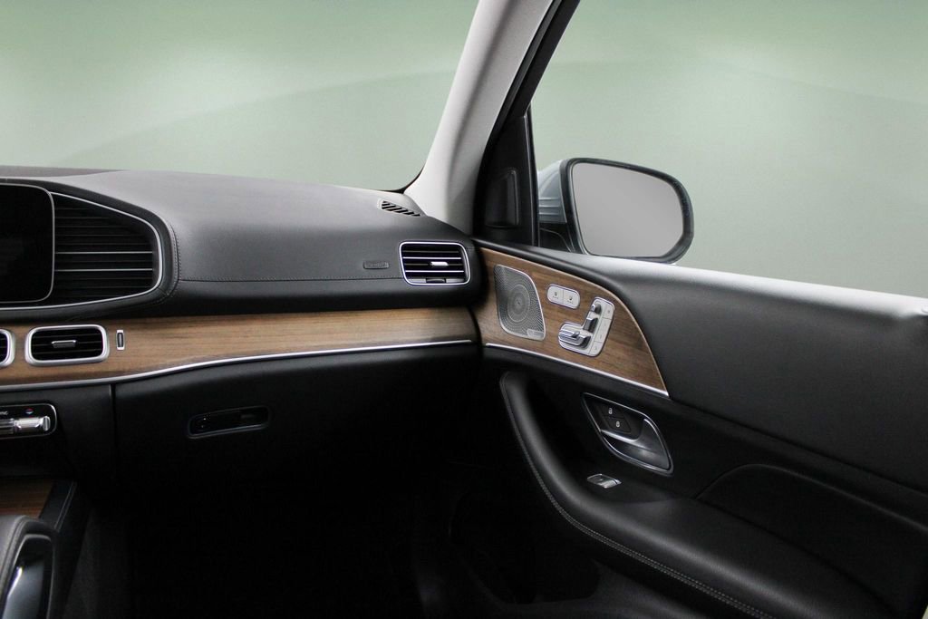 Used 2023 Mercedes-Benz GLS 450 4MATIC image 20