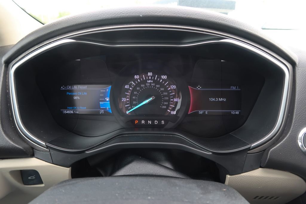 Used 2019 Ford Fusion SE FWD image 26