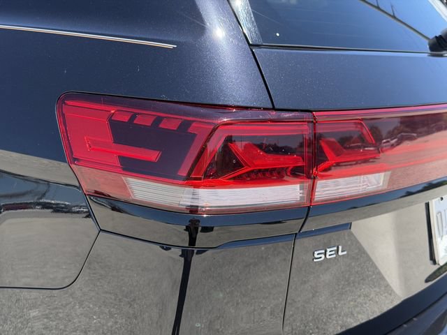 Used 2024 Volkswagen Atlas Peak Edition SEL AWD/4WD image 14