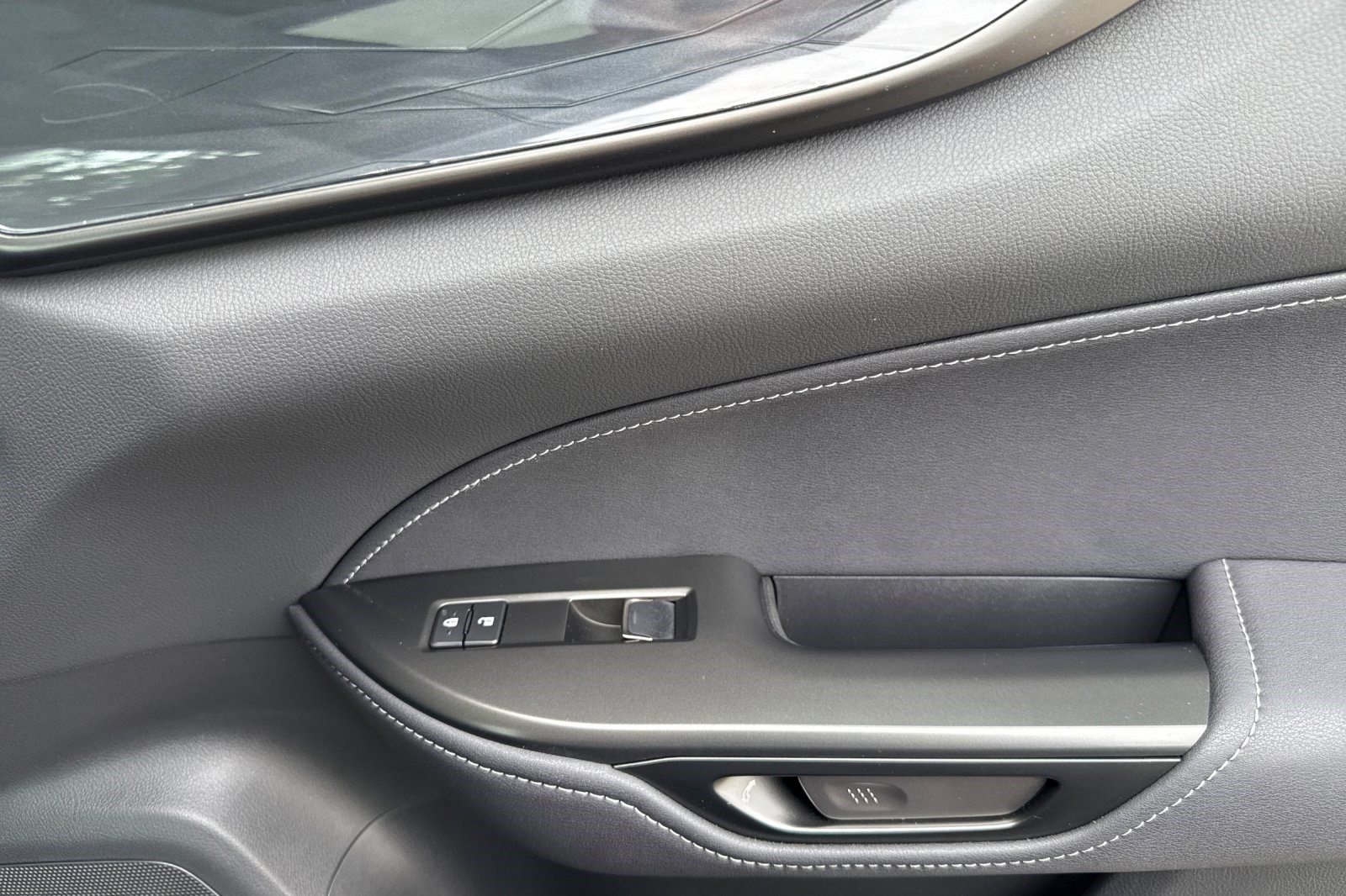 Used 2025 Lexus NX 350h AWD w/ Premium Package image 22