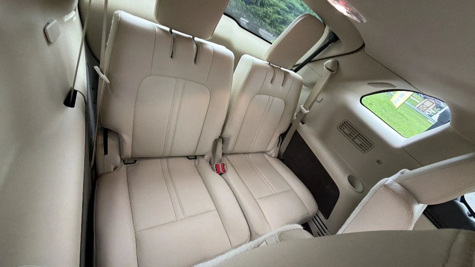 Used 2019 Lincoln MKT AWD image 59