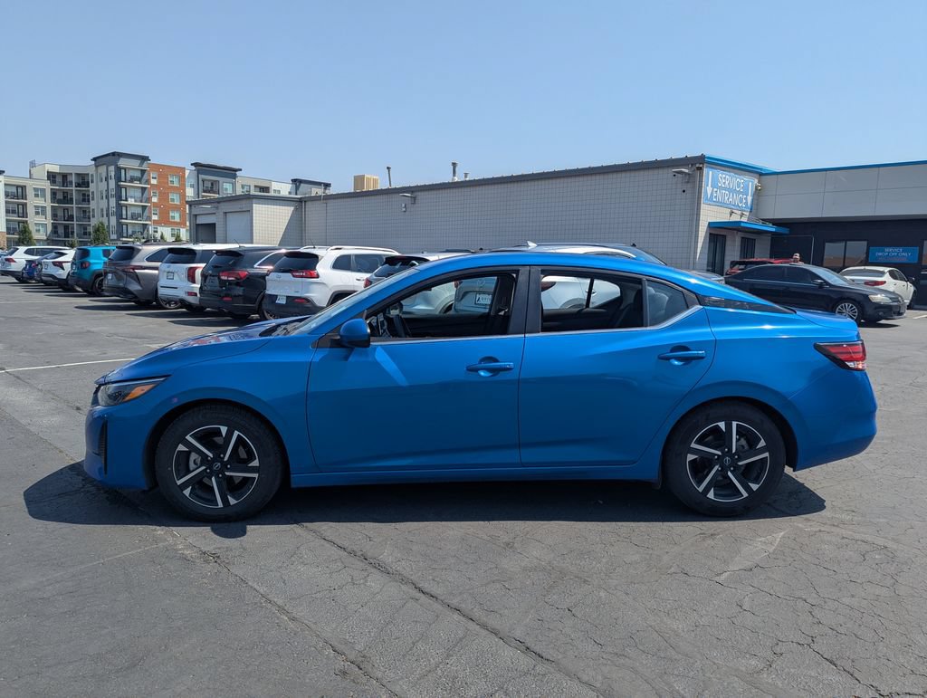 Used 2024 Nissan Sentra SV FWD image 7