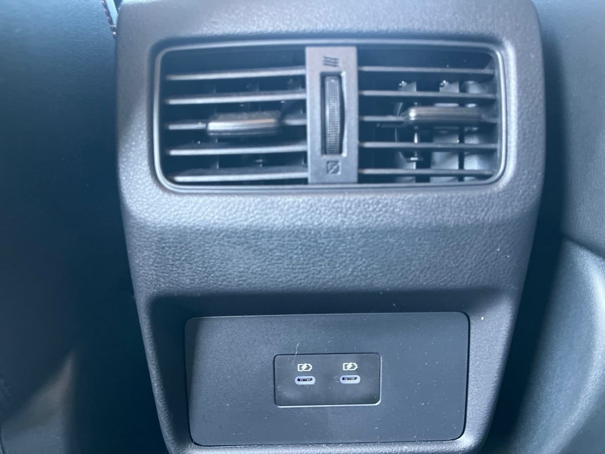Used 2026 Nissan Rogue SV AWD/4WD image 31