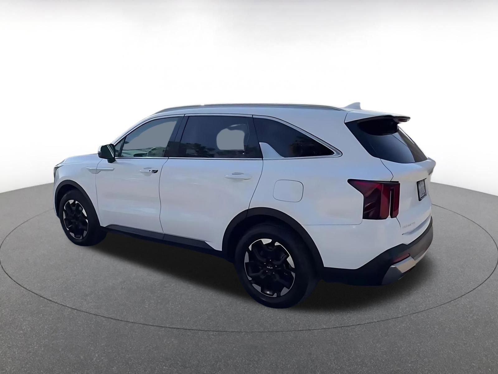 Used 2024 Kia Sorento S FWD image 10