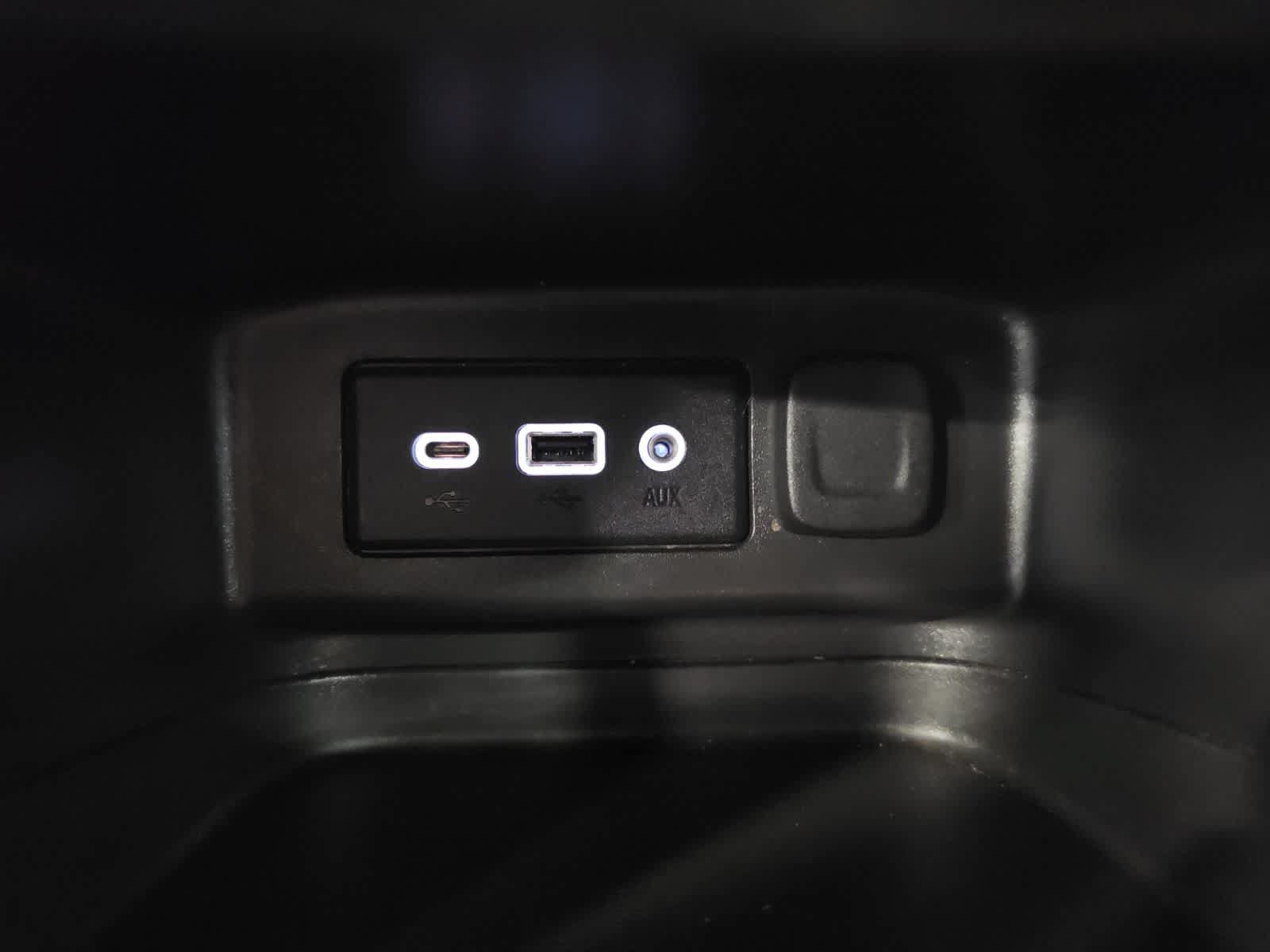 Used 2022 Chevrolet Equinox LT FWD image 24