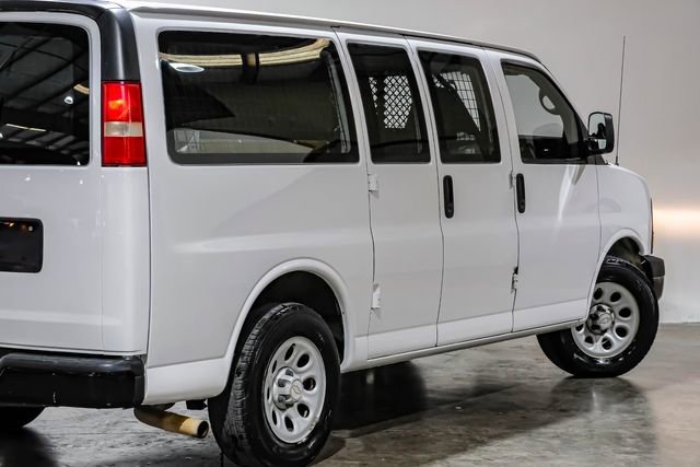 Used 2009 Chevrolet Express 1500 image 18