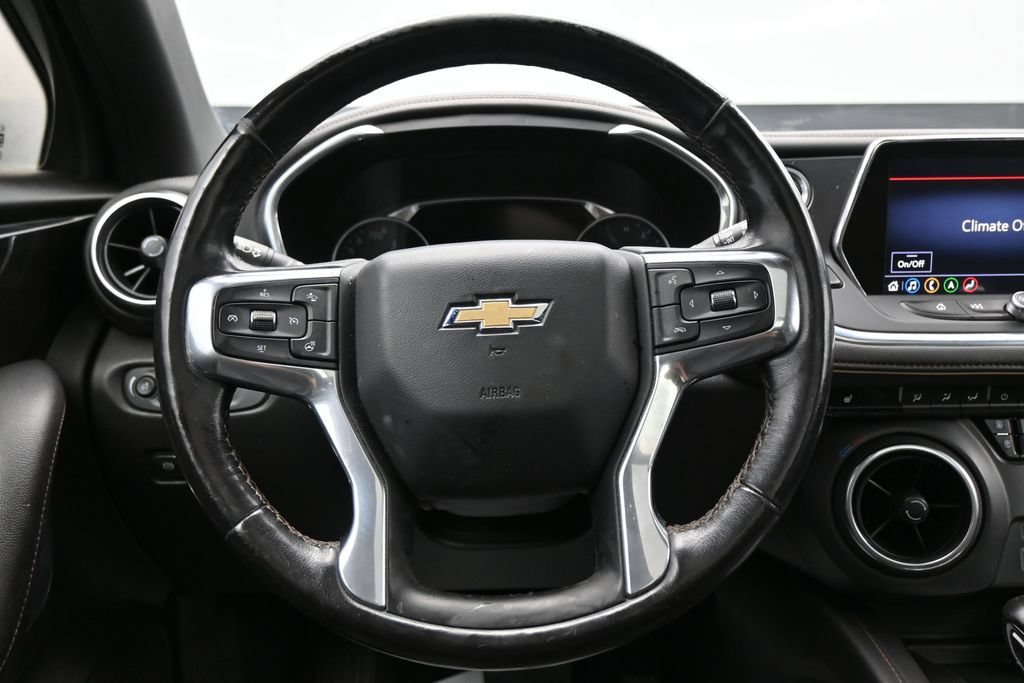 Used 2019 Chevrolet Blazer Premier w/ Sun and Wheels Package AWD/4WD image 17