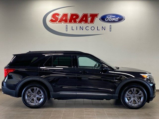 Used 2023 Ford Explorer XLT w/ Equipment Group 202A AWD/4WD image 1