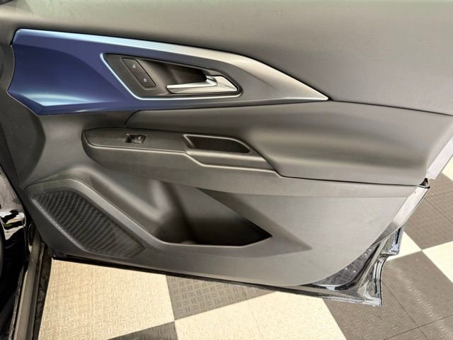 New 2026 Chevrolet Equinox EV LT FWD image 22