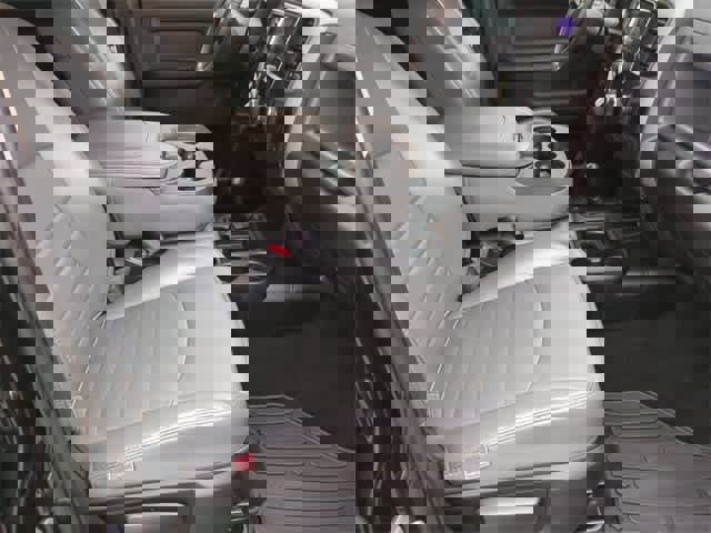 Used 2018 RAM 2500 Tradesman w/ Chrome Appearance Group image 21