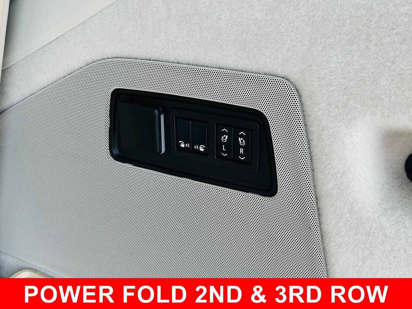 Used 2024 Cadillac Escalade Sport Platinum AWD/4WD image 18