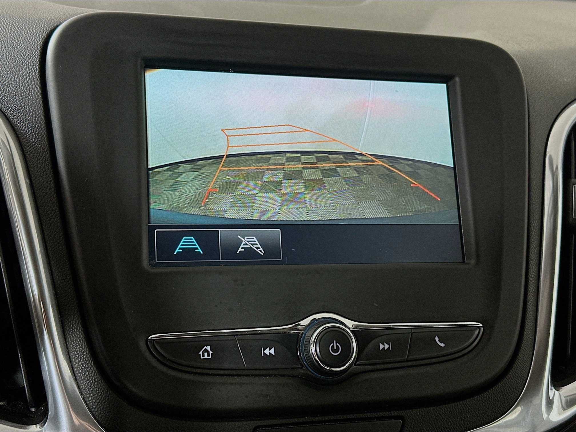 Used 2018 Chevrolet Equinox LS AWD/4WD image 13