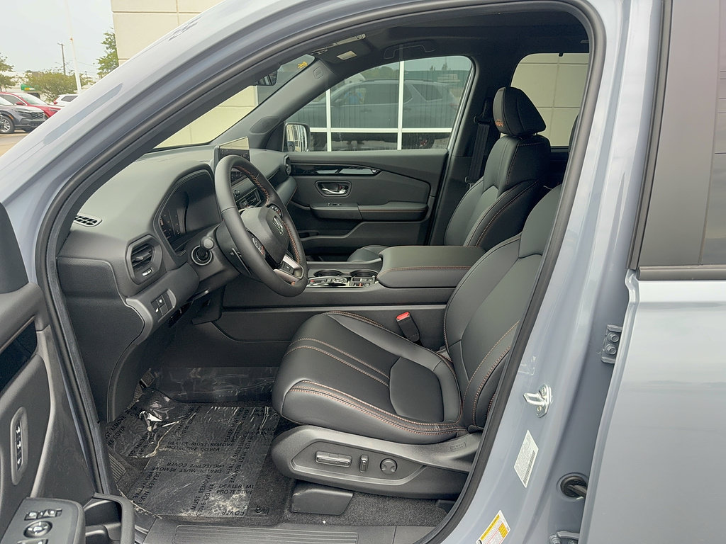 New 2026 Honda Pilot TrailSport image 10