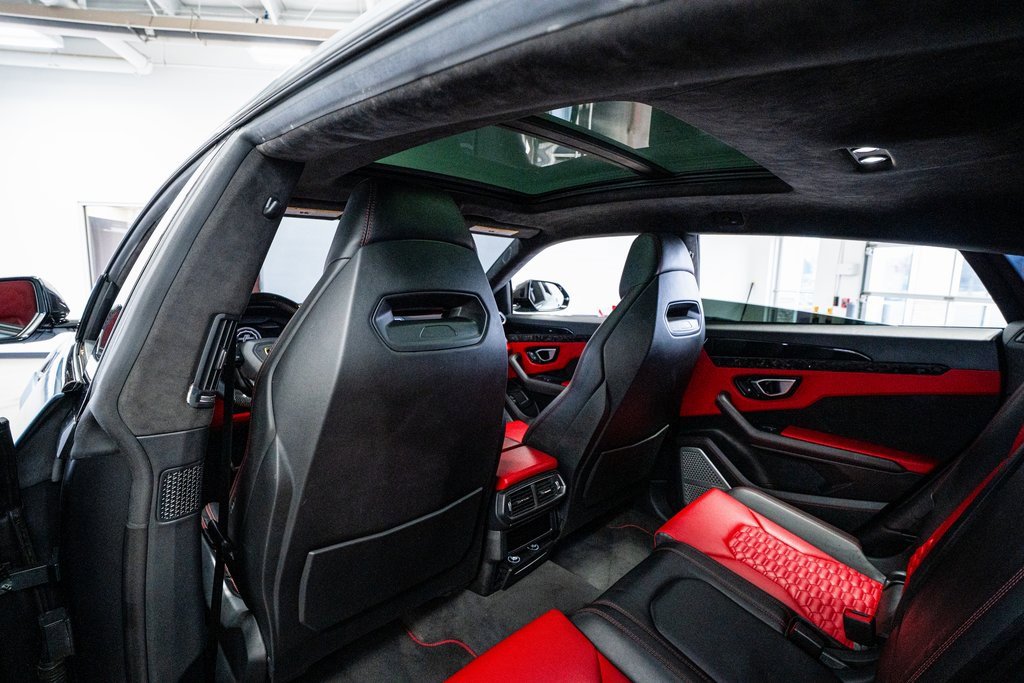 Used 2020 Lamborghini Urus image 65