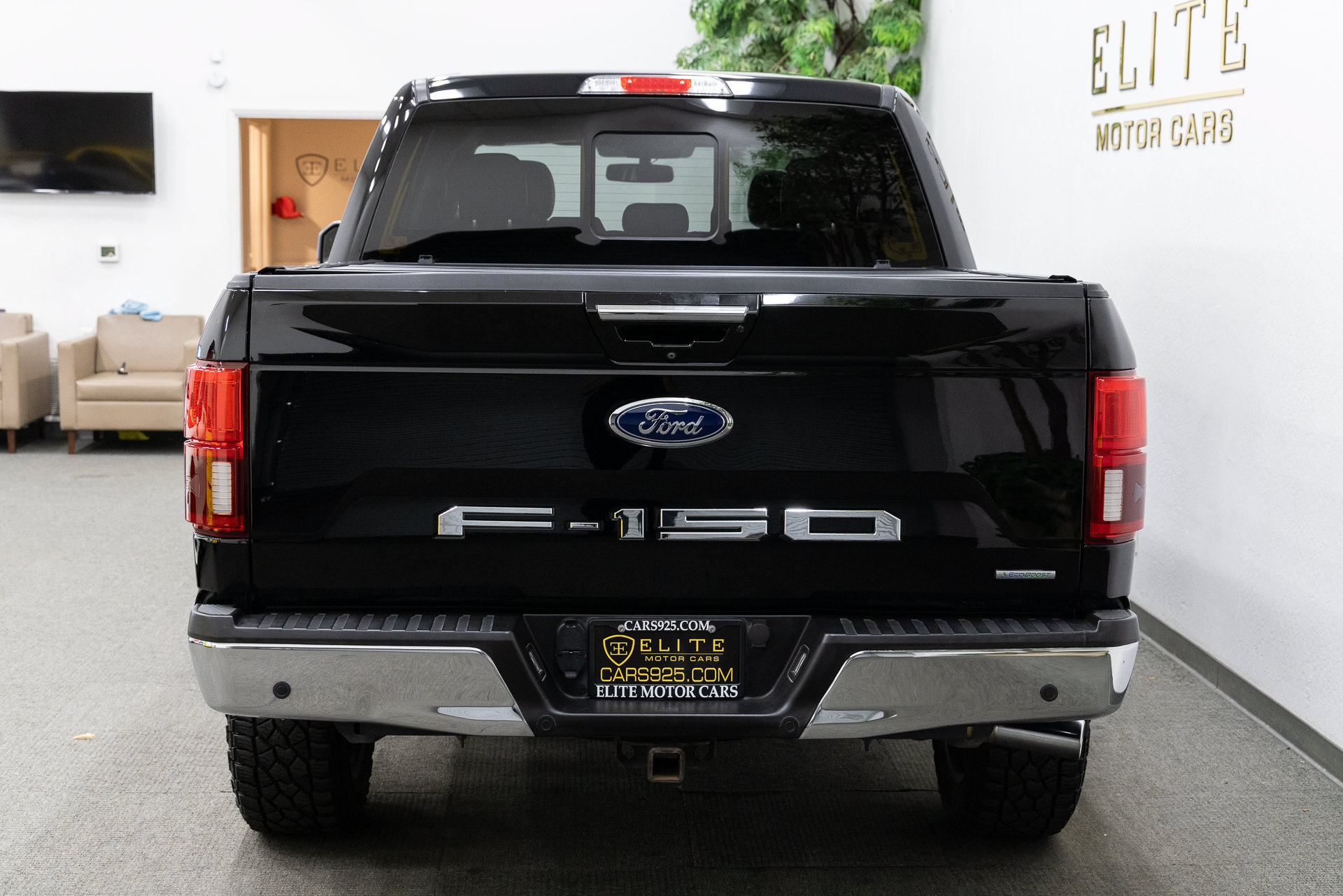 Used 2018 Ford F150 Lariat w/ Equipment Group 502A Luxury AWD/4WD image 4