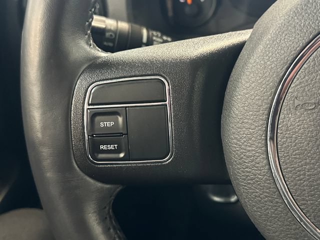 Used 2017 Jeep Patriot High Altitude FWD image 28