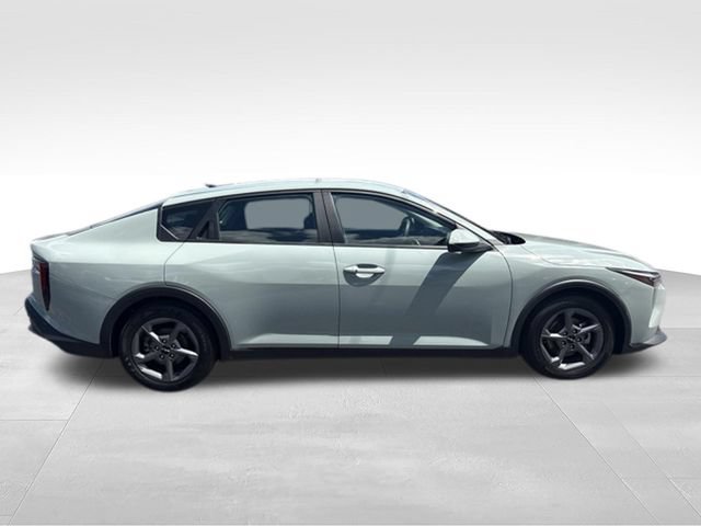 Used 2025 Kia K4 FWD image 8