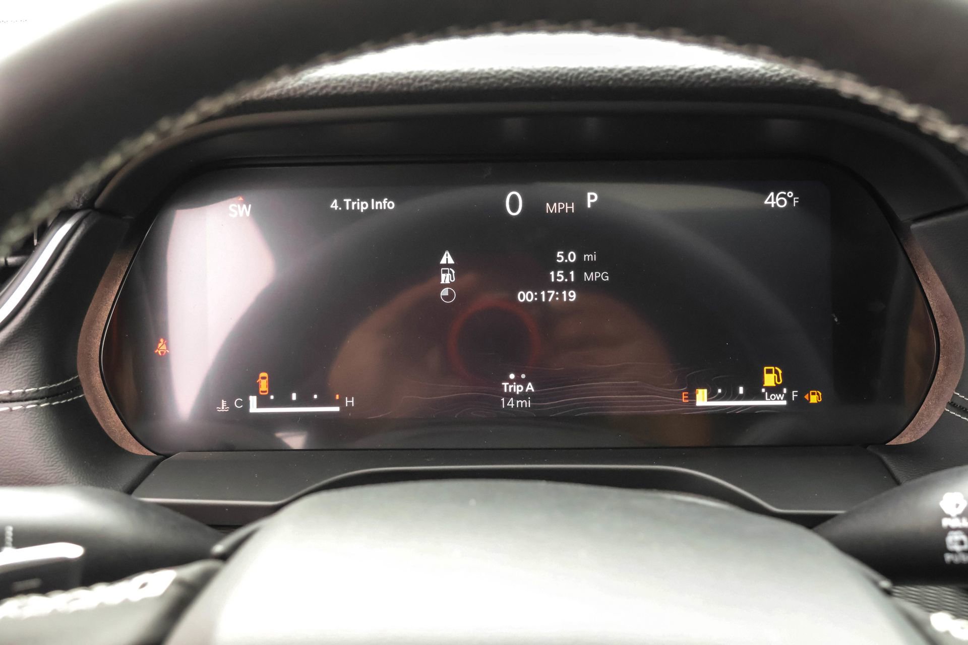 New 2025 Jeep Grand Cherokee Altitude image 24