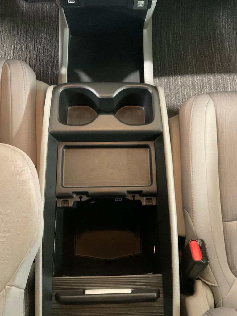 Used 2022 Honda Odyssey EX image 24