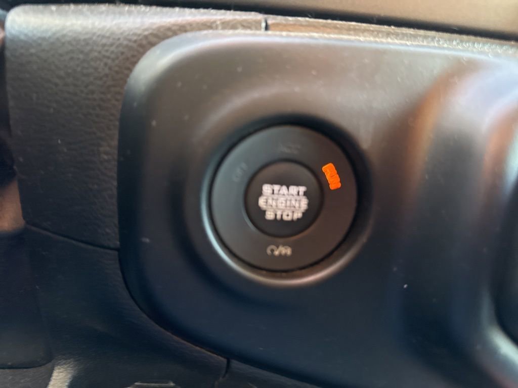 Used 2023 Jeep Wrangler Unlimited image 25