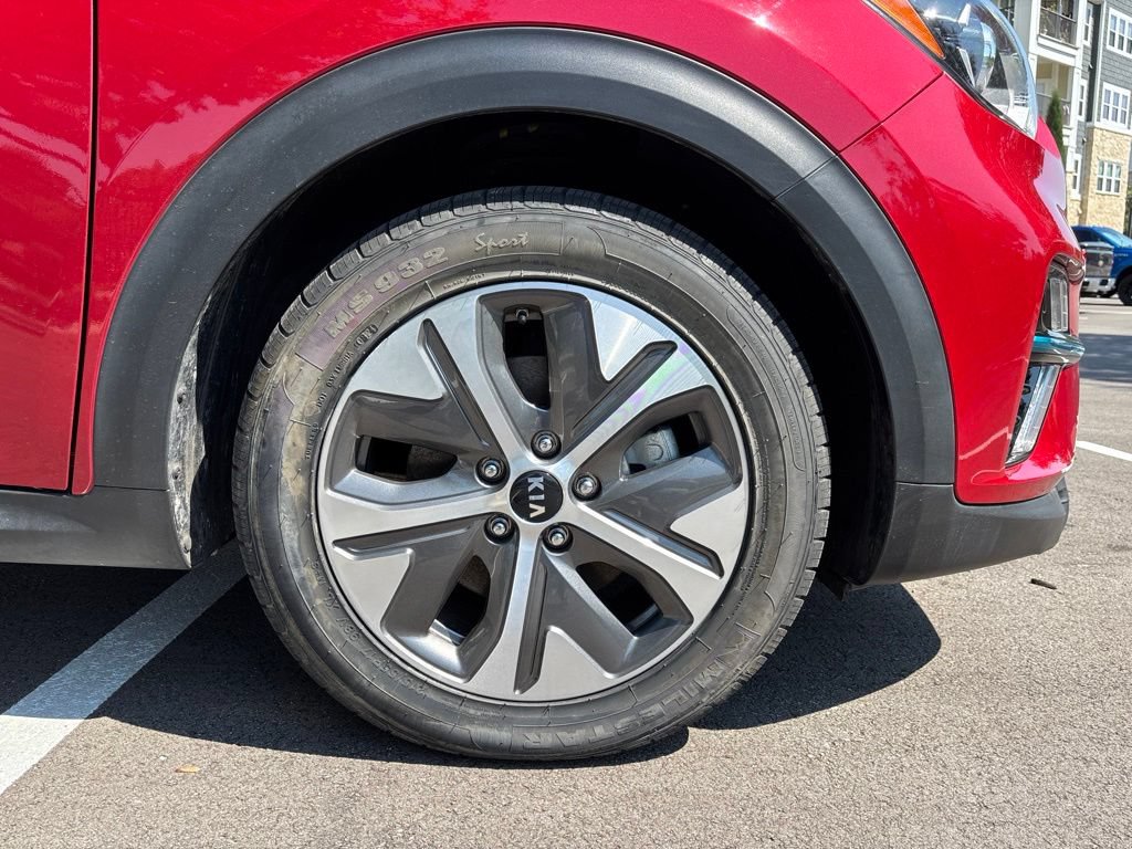 Used 2020 Kia Niro EX w/ Cold Weather Package FWD image 10