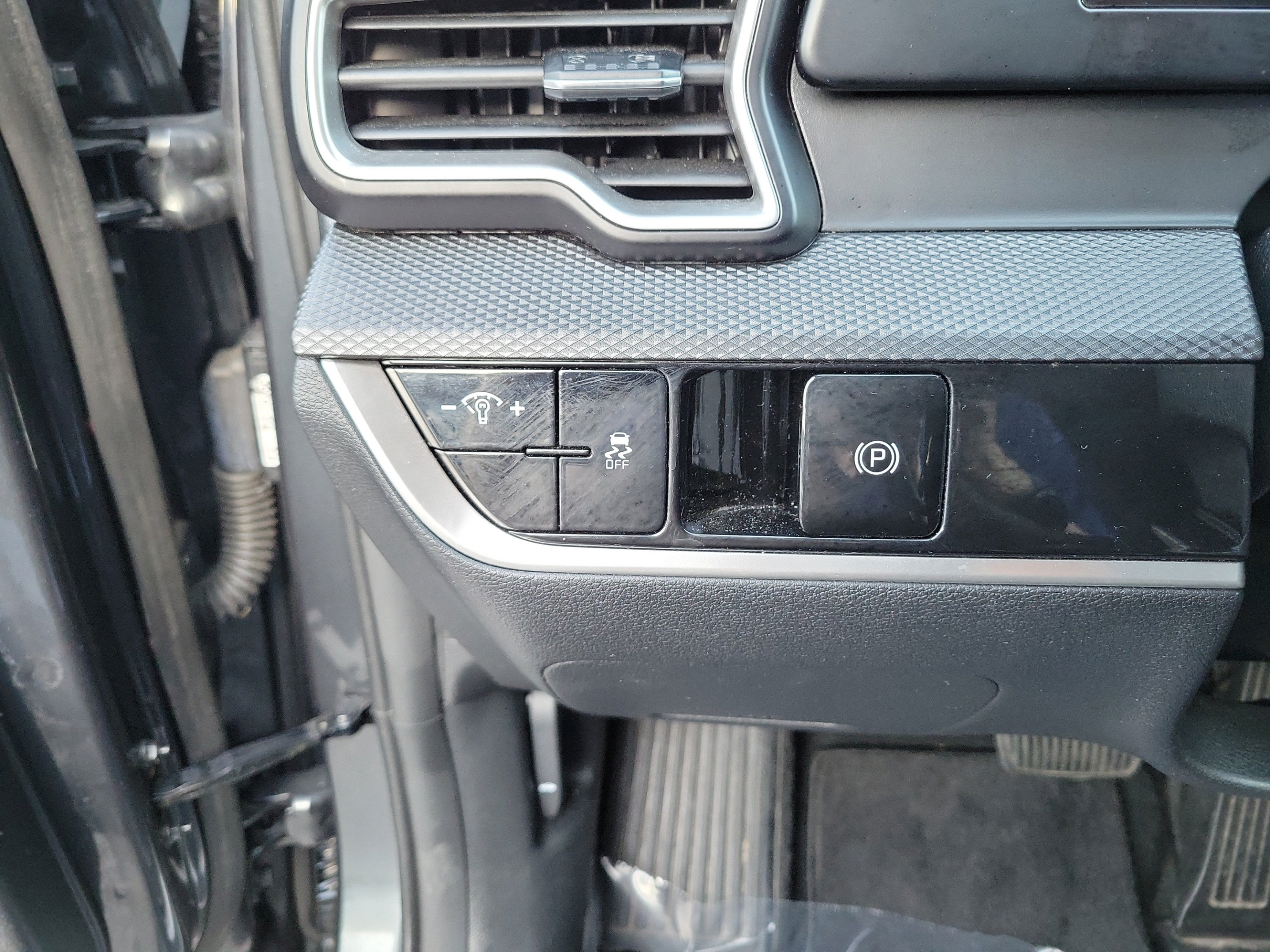 Certified 2024 Kia Sportage LX FWD image 26