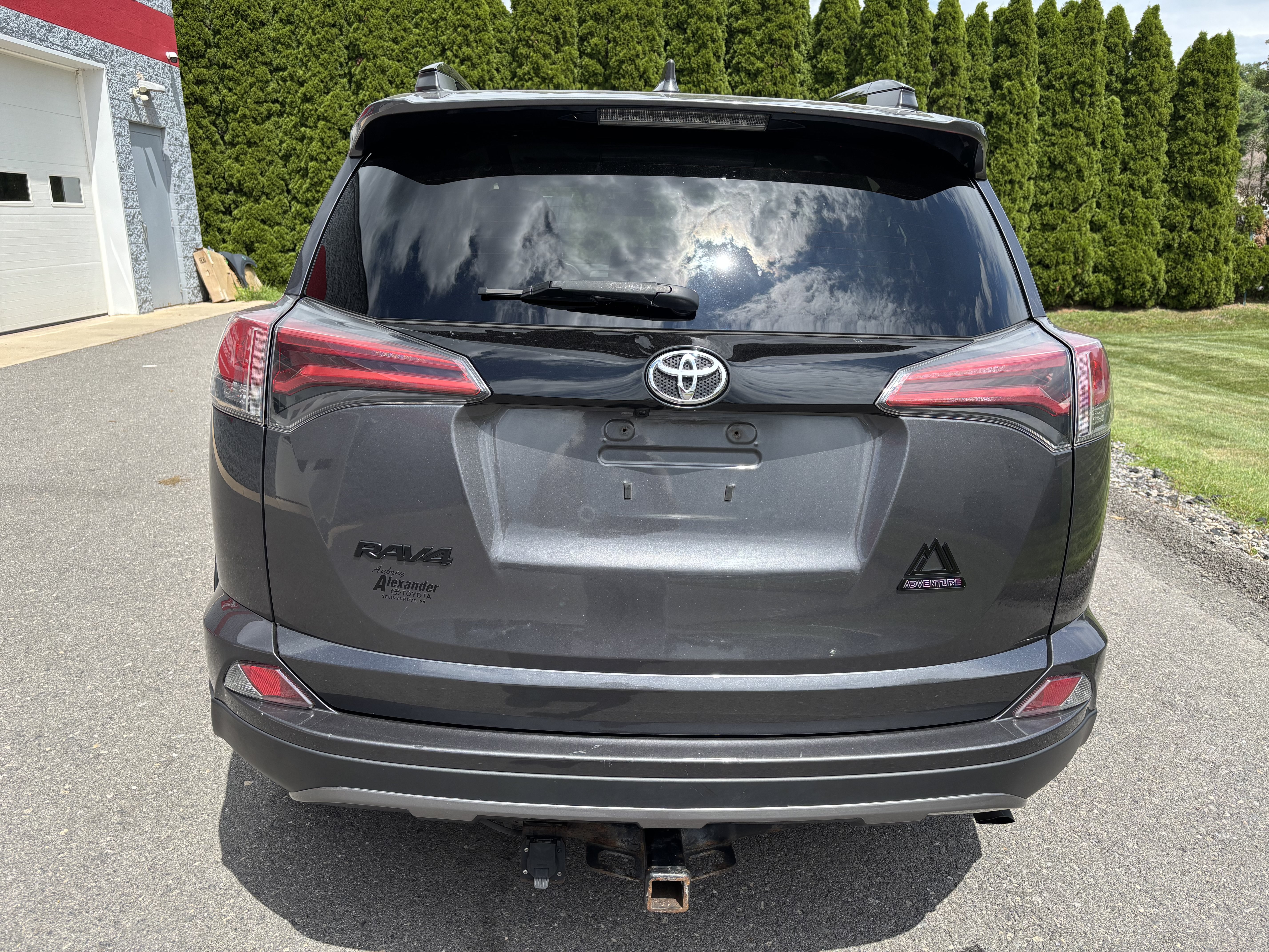 Used 2018 Toyota RAV4 Adventure w/ Plus Extra Value Package AWD/4WD image 4