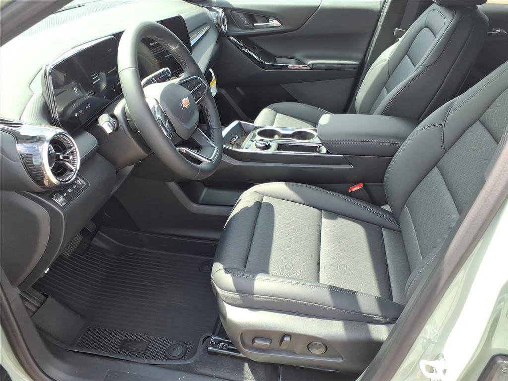 New 2026 Chevrolet Equinox LT w/ Convenience Package II image 5