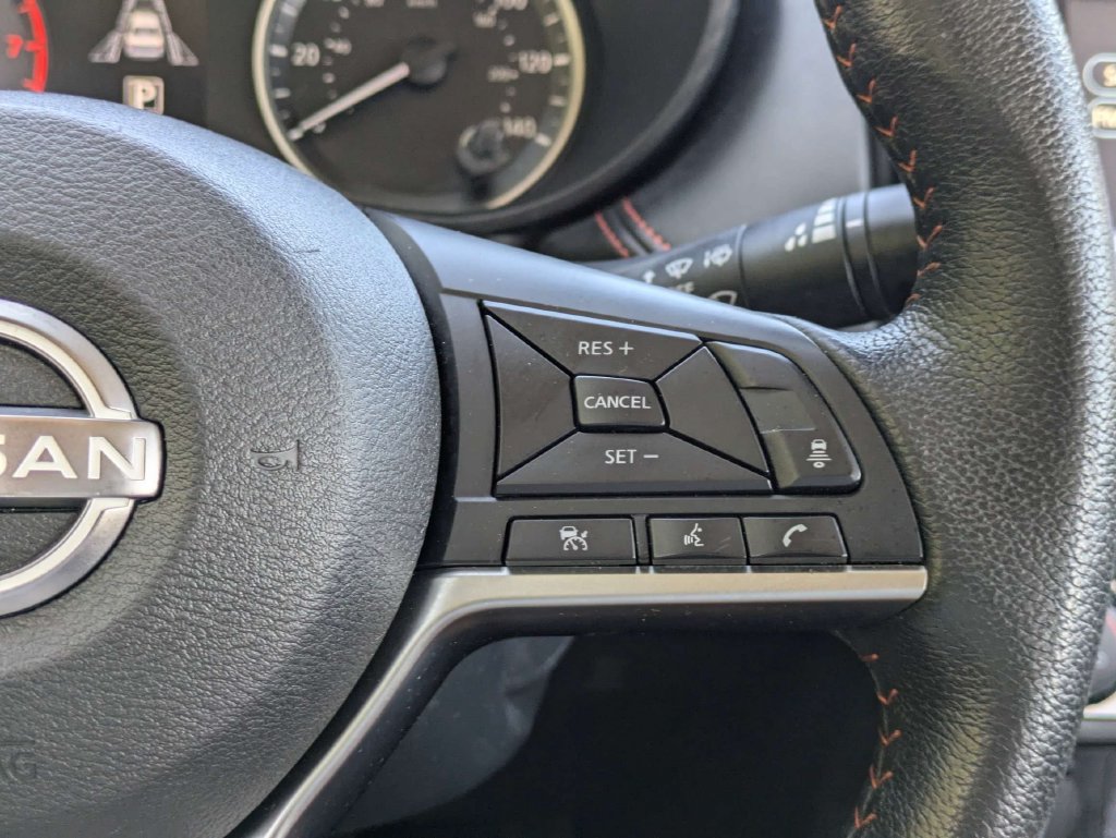 Used 2025 Nissan Versa SR FWD image 24
