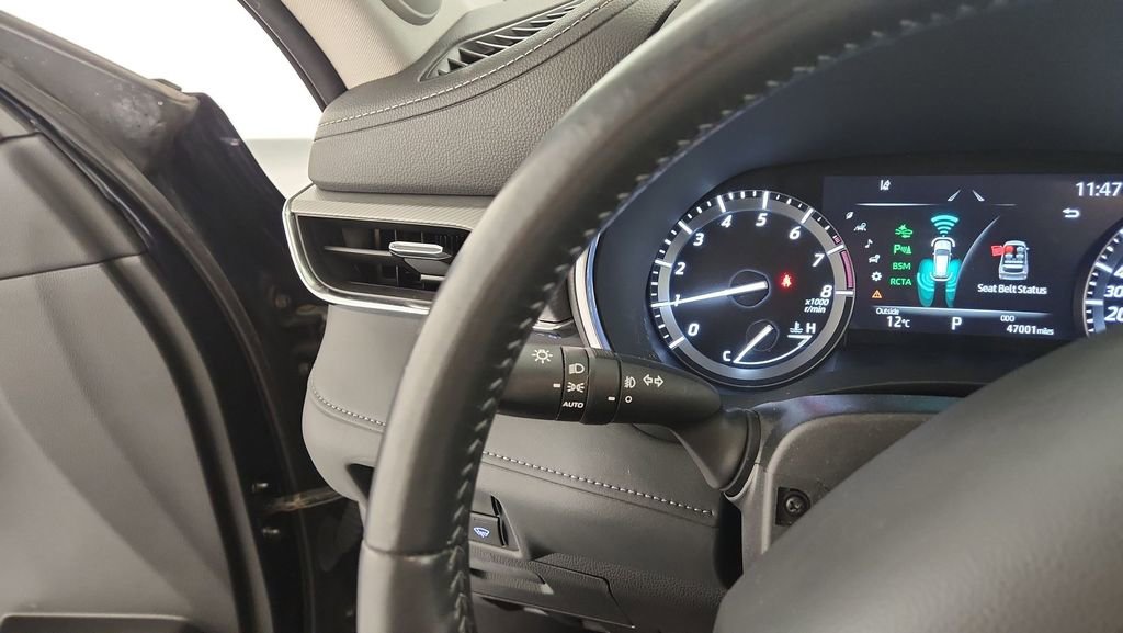 Used 2021 Toyota Highlander Limited image 28