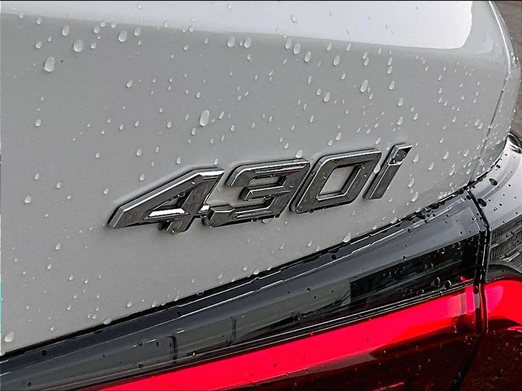 Used 2021 BMW 430i Coupe w/ Convenience Package RWD image 18