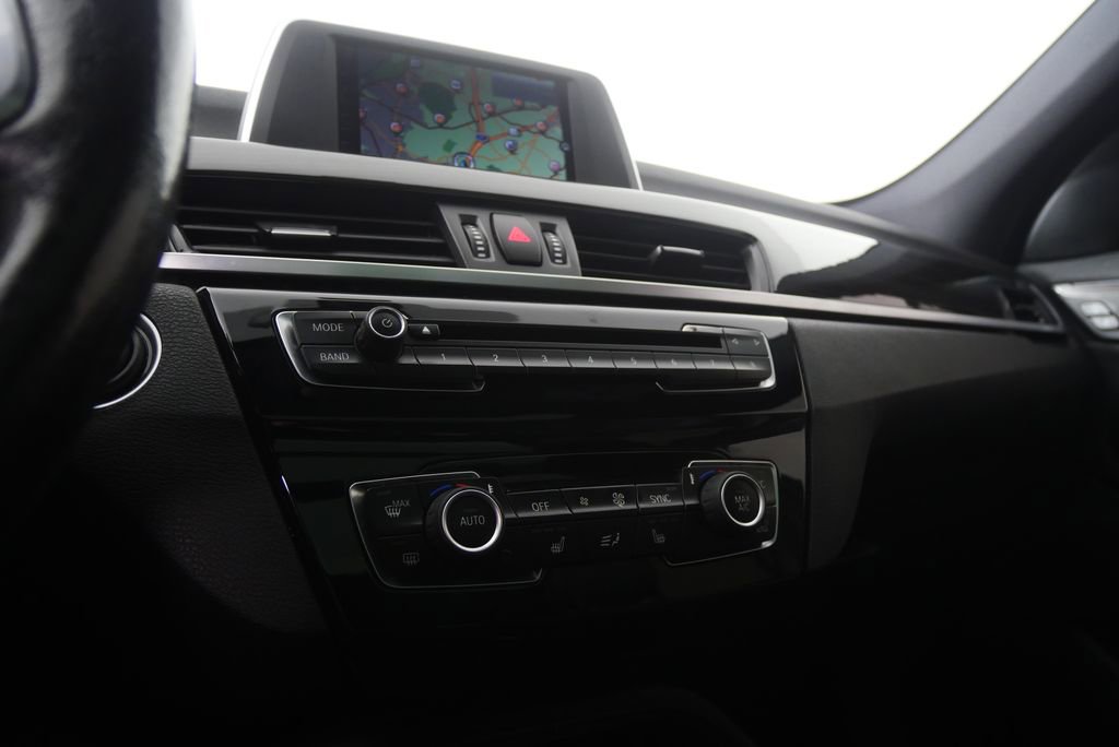 Used 2017 BMW X1 sDrive28i FWD image 17
