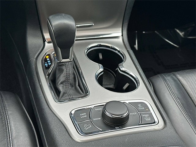 Used 2018 Jeep Grand Cherokee Overland image 6