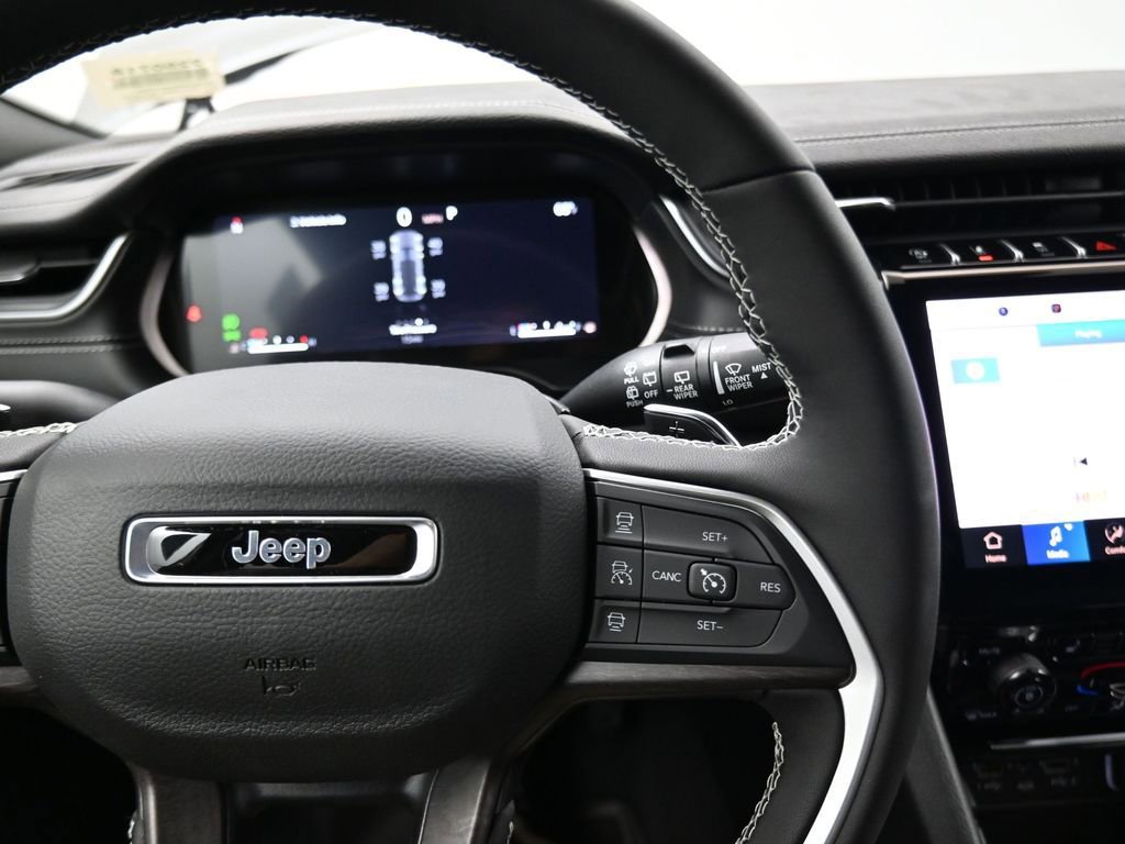 New 2025 Jeep Grand Cherokee Limited image 20
