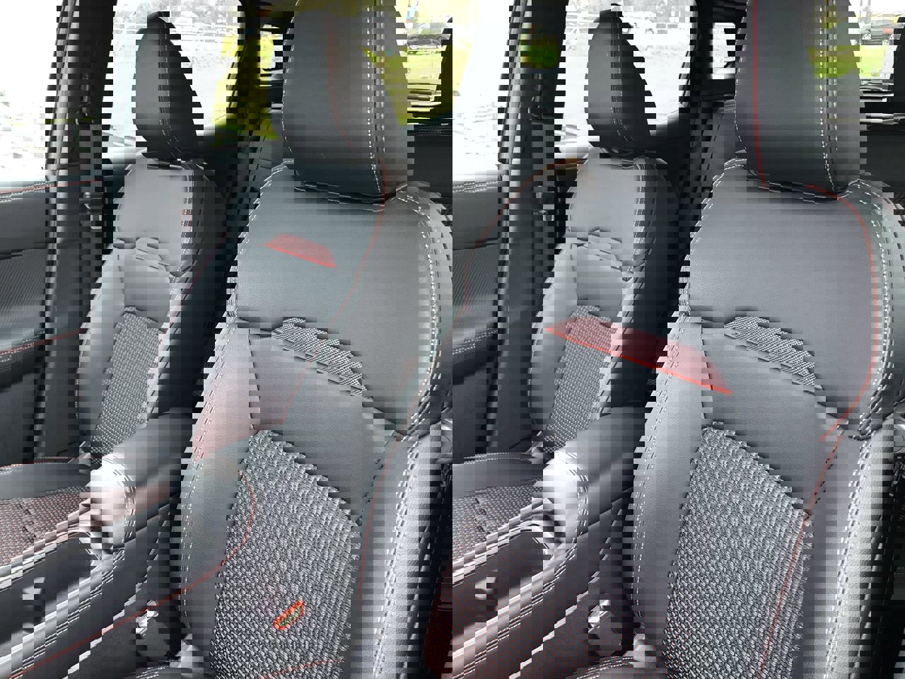 Used 2025 Nissan Kicks SR image 21