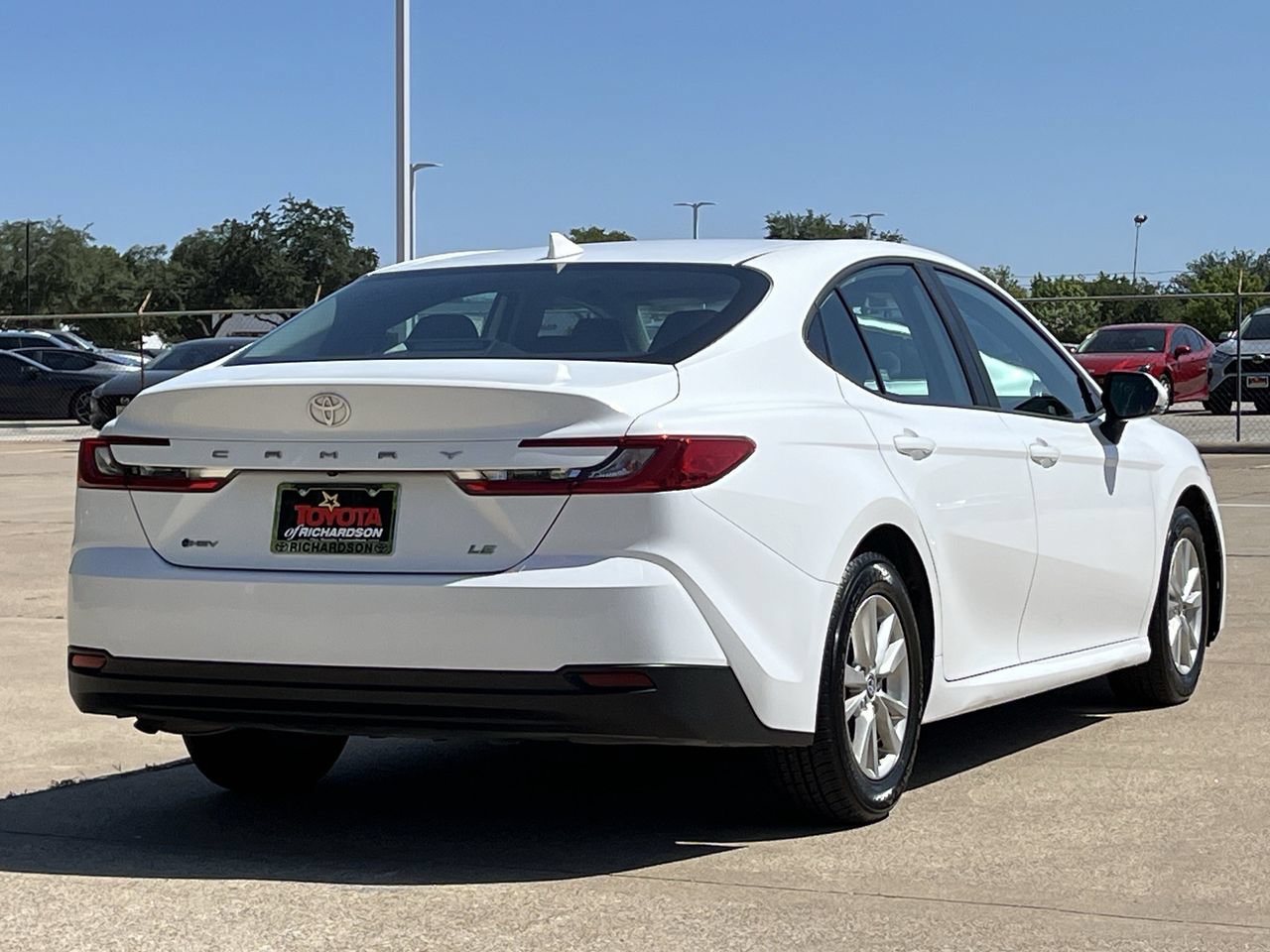 Used 2025 Toyota Camry LE FWD image 4
