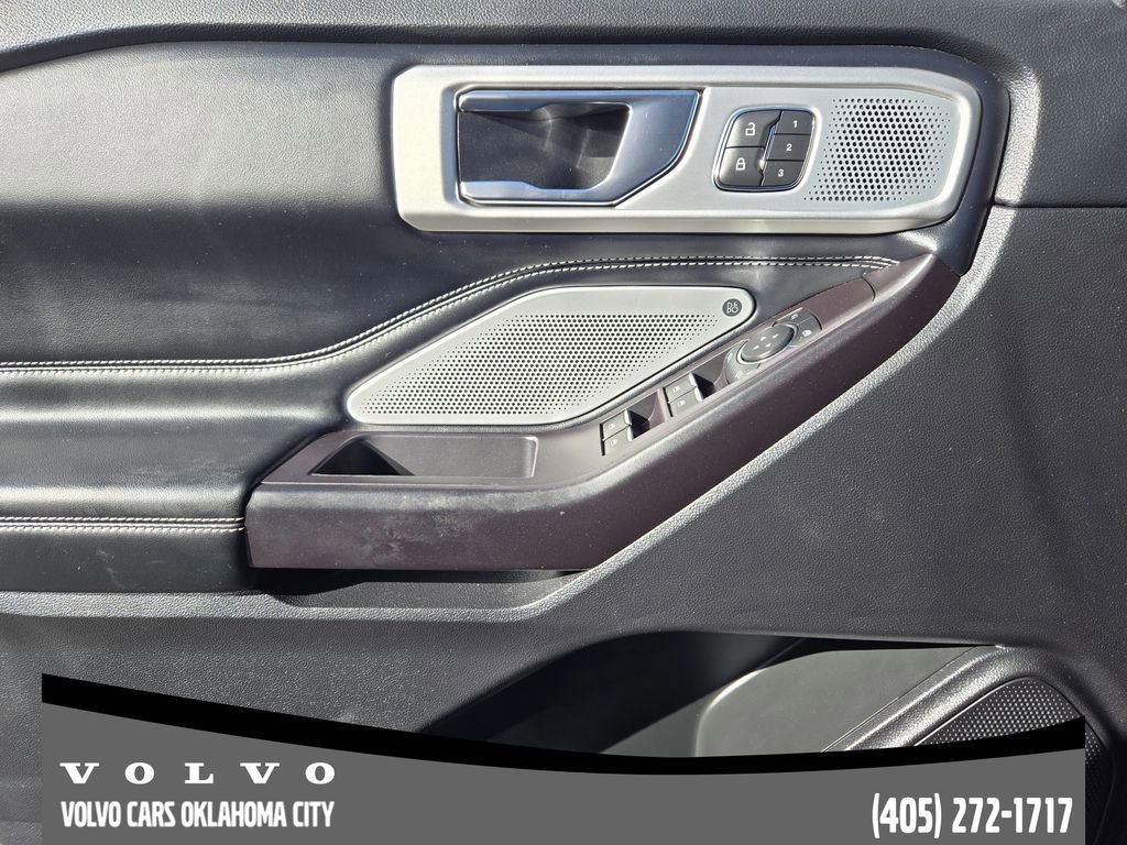 Used 2020 Ford Explorer ST w/ ST Street Pack image 22