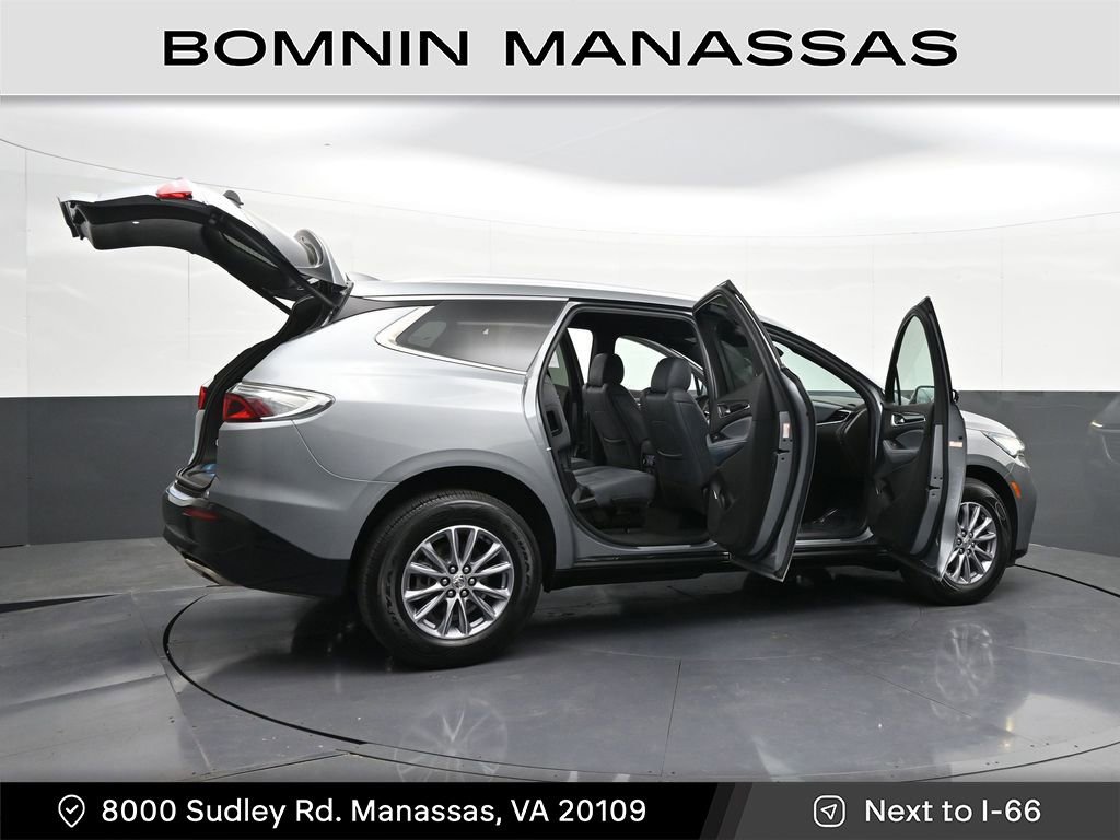 Used 2023 Buick Enclave Essence image 38