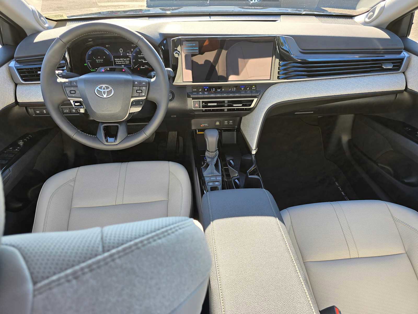 Used 2026 Toyota Camry XLE image 18