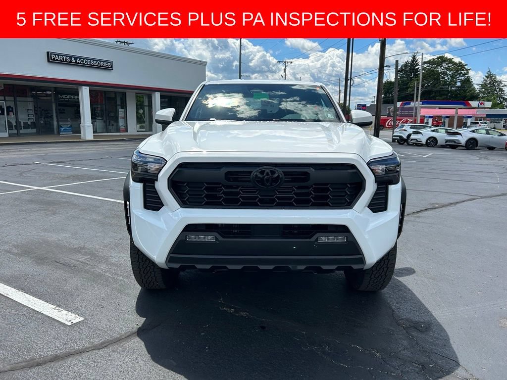 Used 2026 Toyota Tacoma TRD Off-Road AWD/4WD image 2