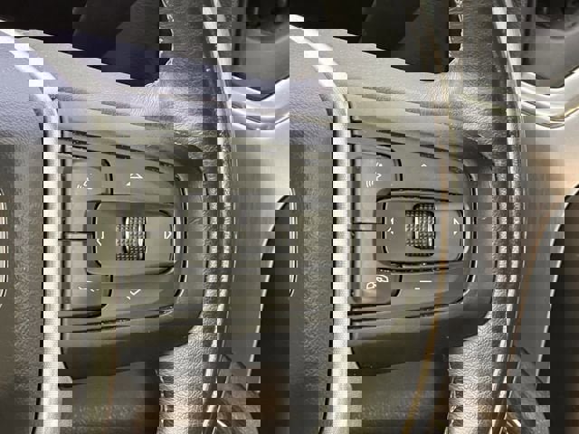 Used 2020 GMC Sierra 1500 Elevation image 13