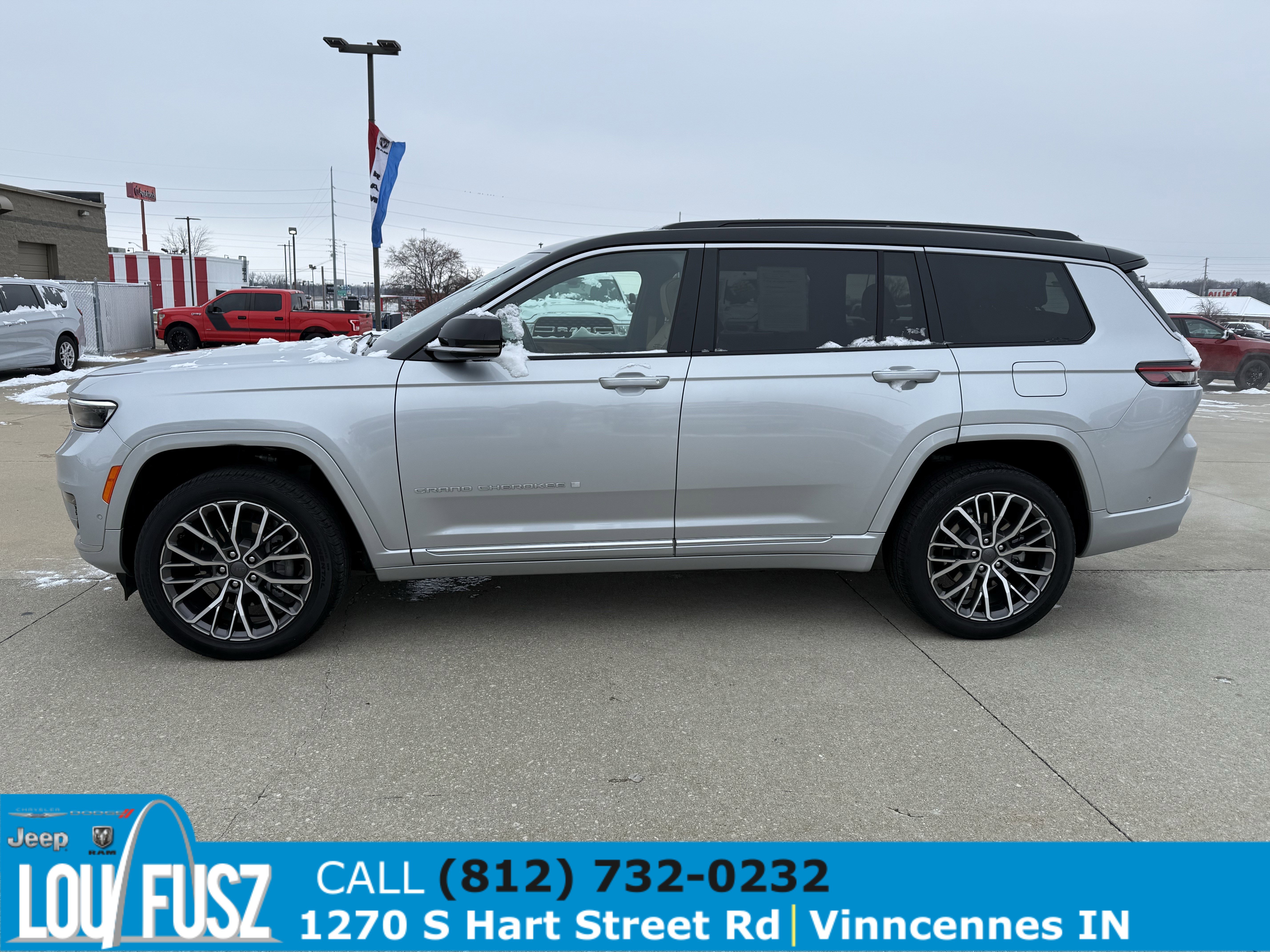 Used 2024 Jeep Grand Cherokee L Summit image 4