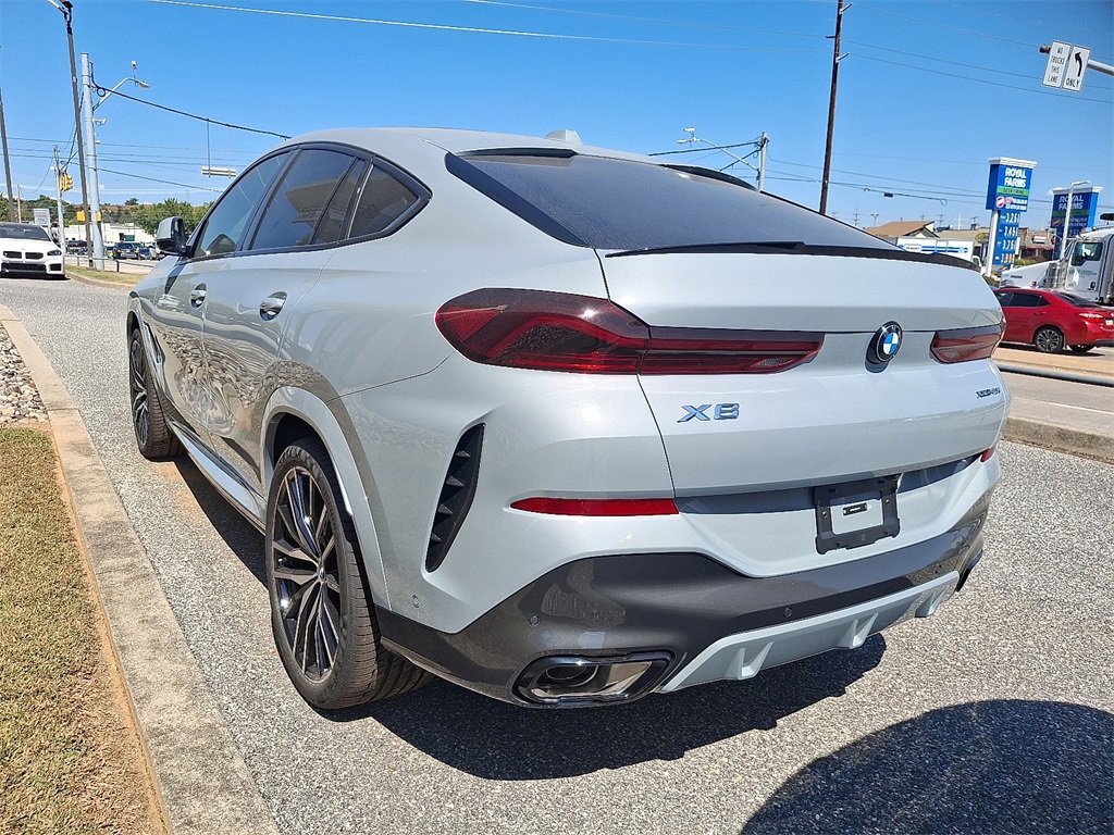New 2026 BMW X6 xDrive40i w/ Executive Package image 3