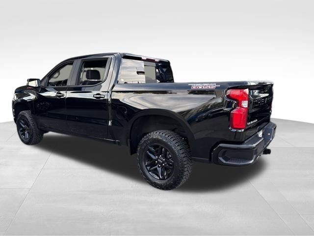 Used 2020 Chevrolet Silverado 1500 LT Trail Boss image 3