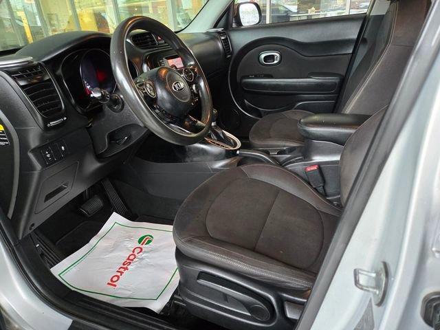 Used 2016 Kia Soul FWD image 11