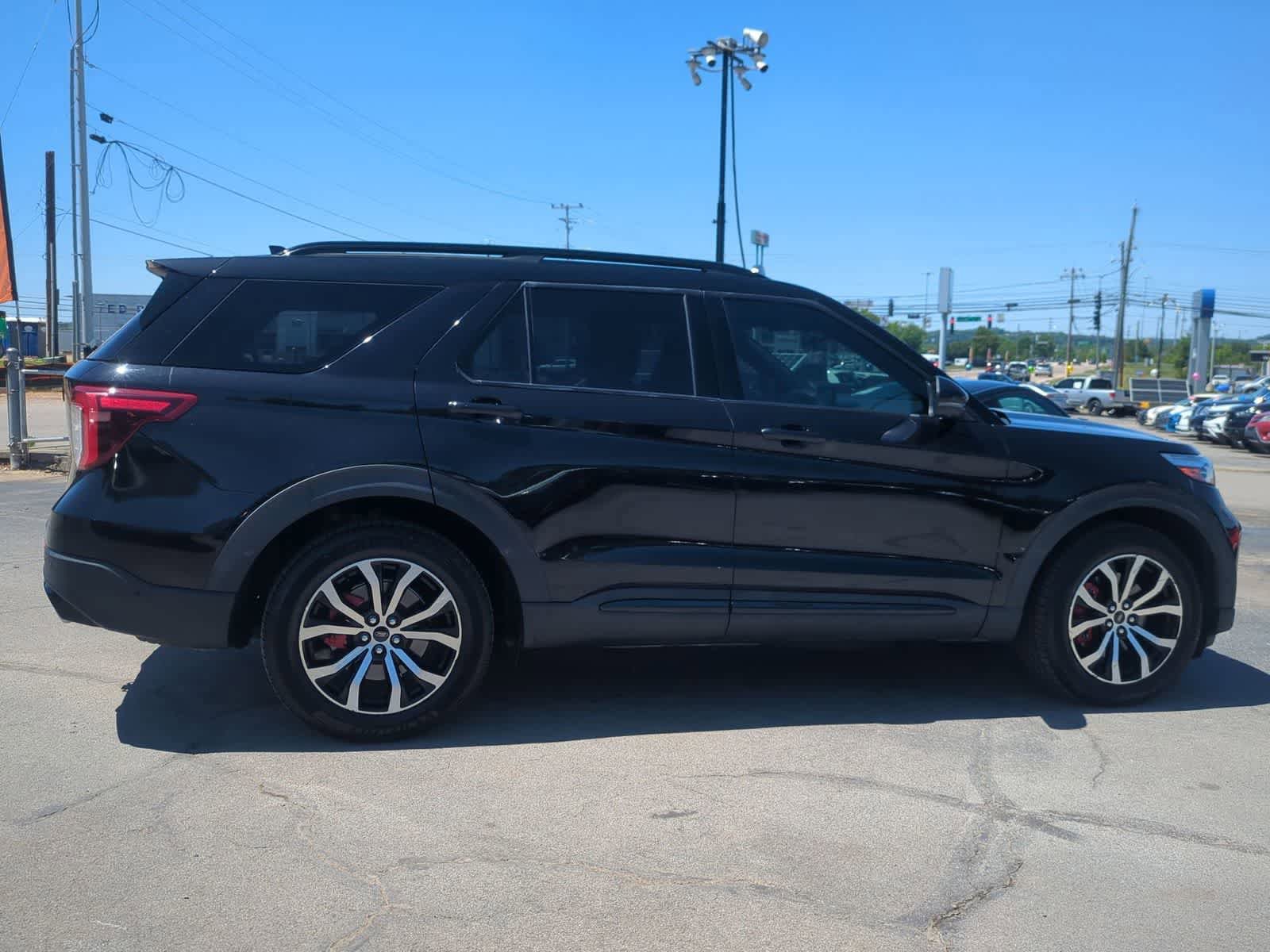 Used 2020 Ford Explorer ST w/ ST Street Pack AWD/4WD image 9
